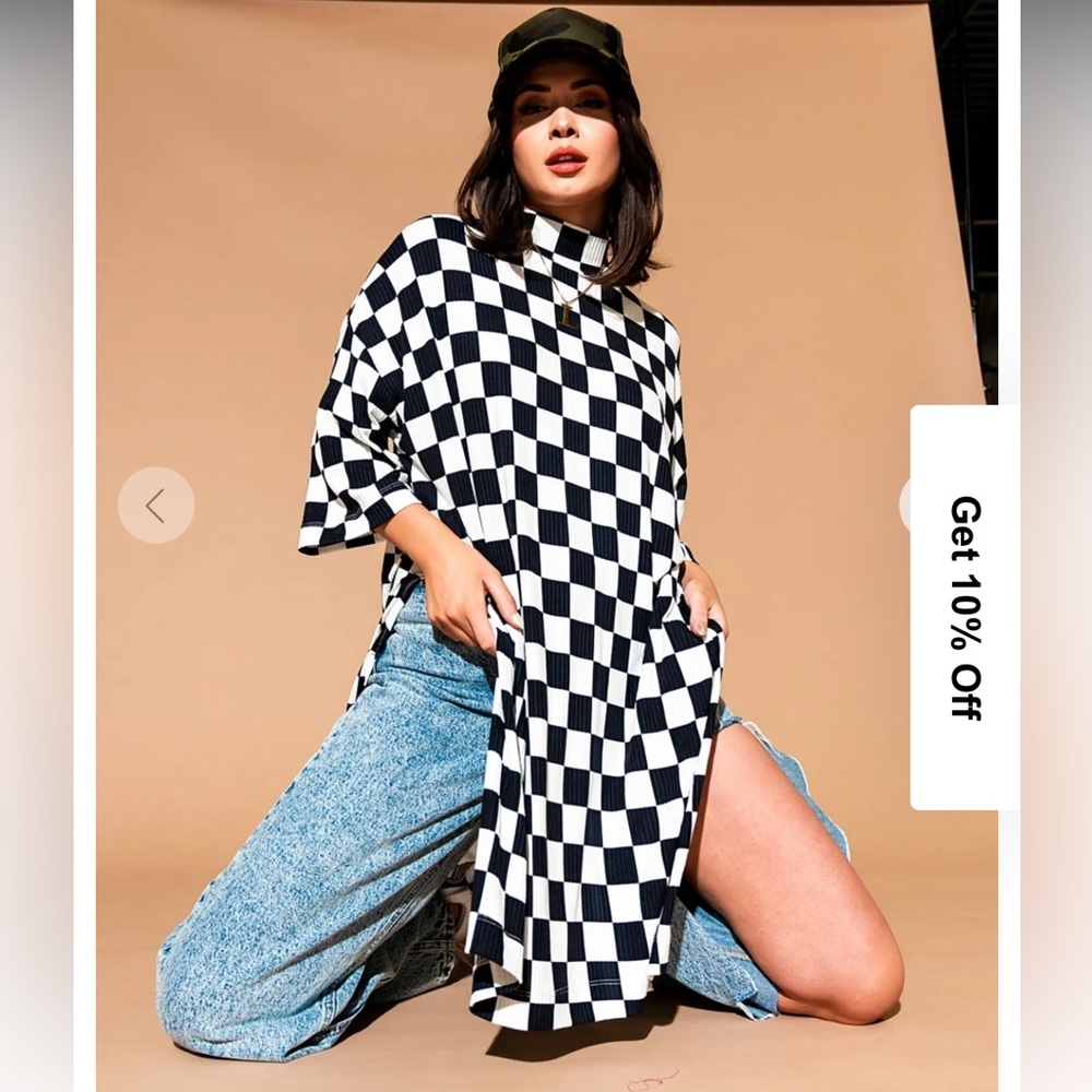 Icon Mock Neck Top in Checkerboard